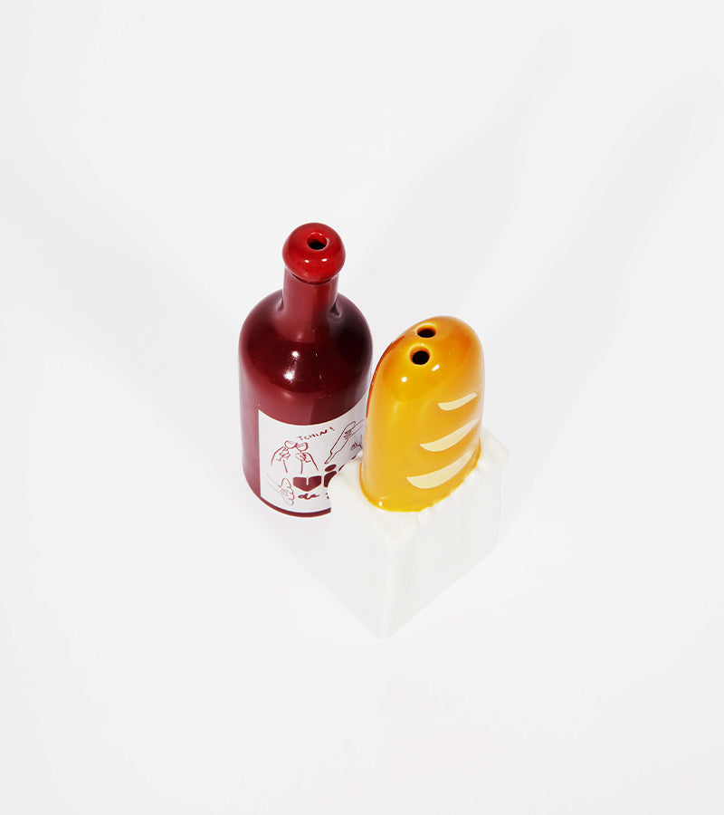 Salière poivrière baguette et vin