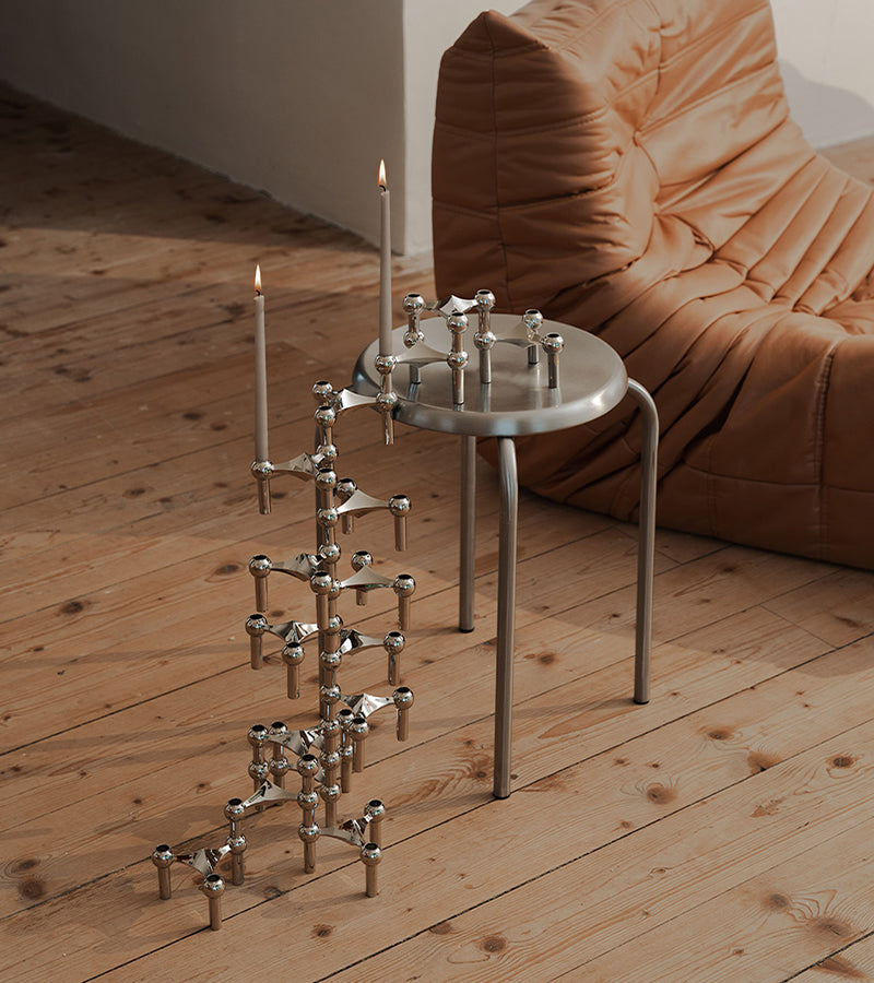 Candelabro y velas de diseño - Stoff Nagel