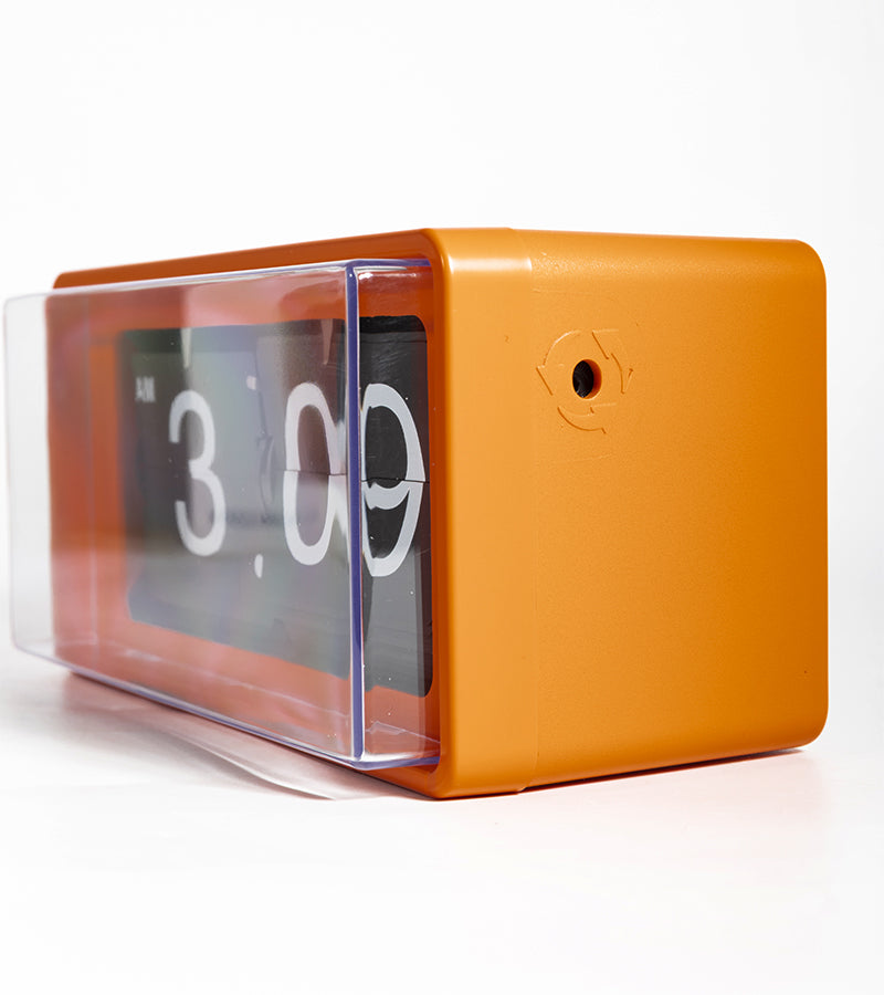 Horloge à Clapet Rétro – Karlsson