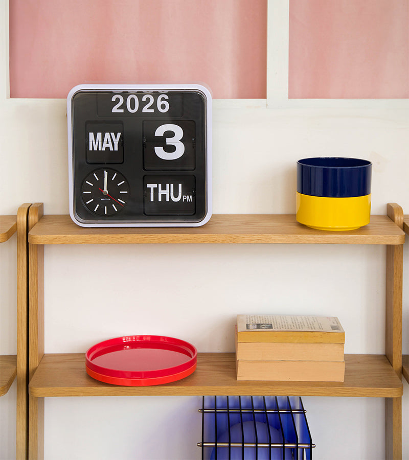 Horloge calendrier Flip - Karlsson
